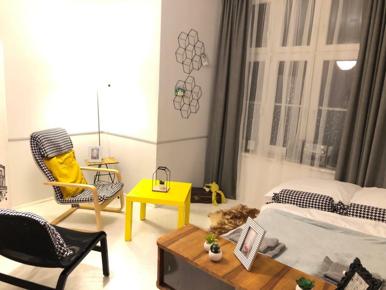 Luxury Retro Apartment, City Center, Wifi Cracovia Esterno foto