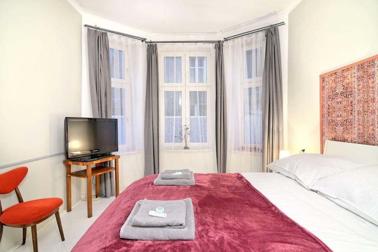 Luxury Retro Apartment, City Center, Wifi Cracovia Esterno foto