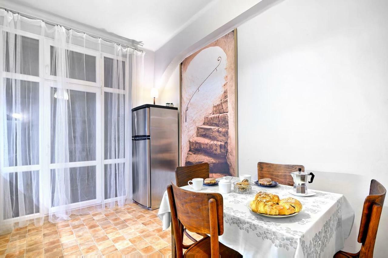 Luxury Retro Apartment, City Center, Wifi Cracovia Esterno foto