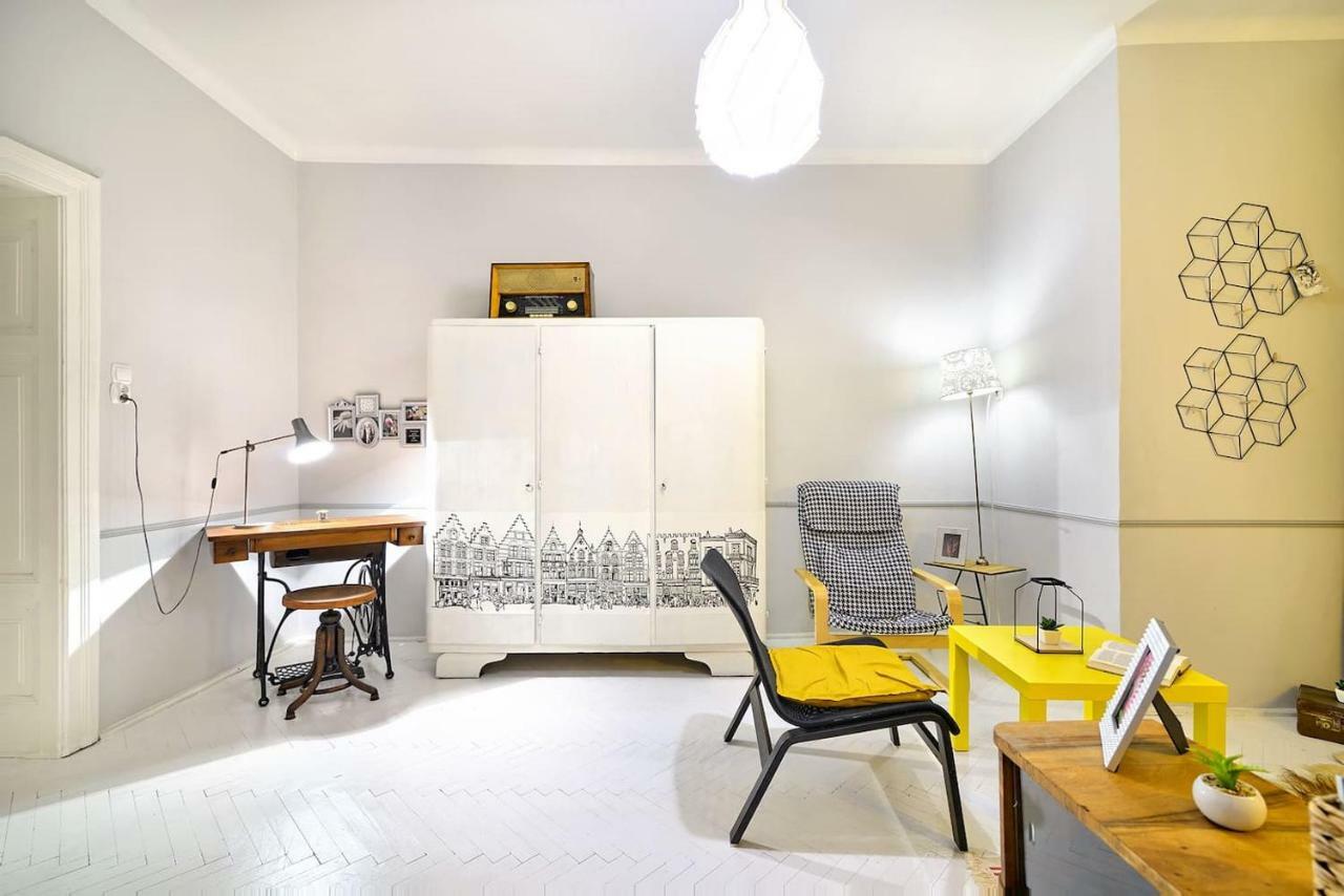 Luxury Retro Apartment, City Center, Wifi Cracovia Esterno foto